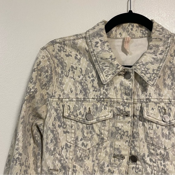 Free People Jacket Women’s Size Small Petite Animal Print Jean Jacket - Picture 11 of 16